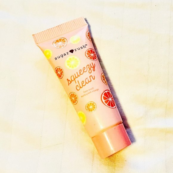 **3/$18** BEAUTY – TARTE SUGAR RUSH Squeezy Clean Face Wash - Picture 3 of 5
